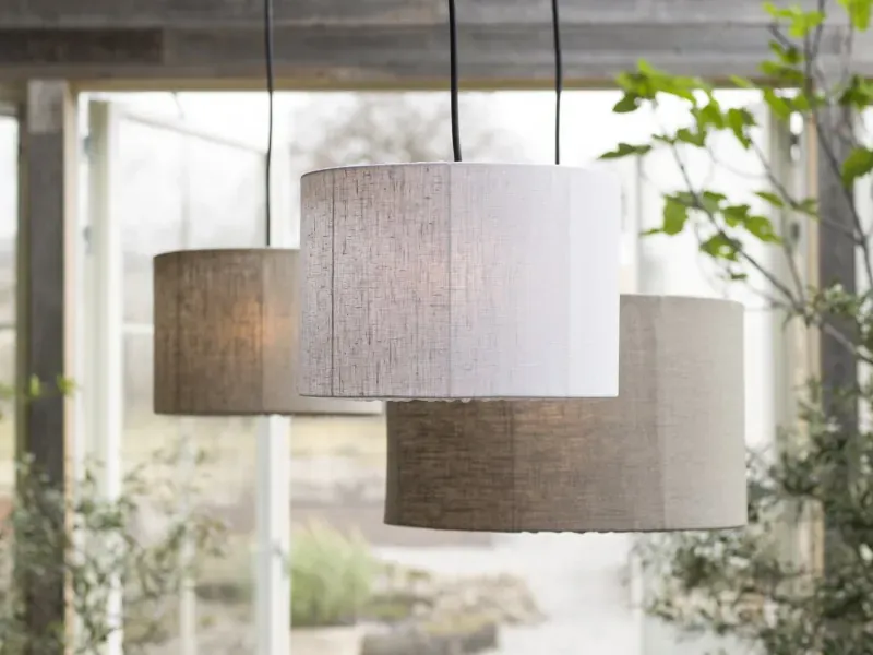 Lampskärmar i tyg för utomhusbruk